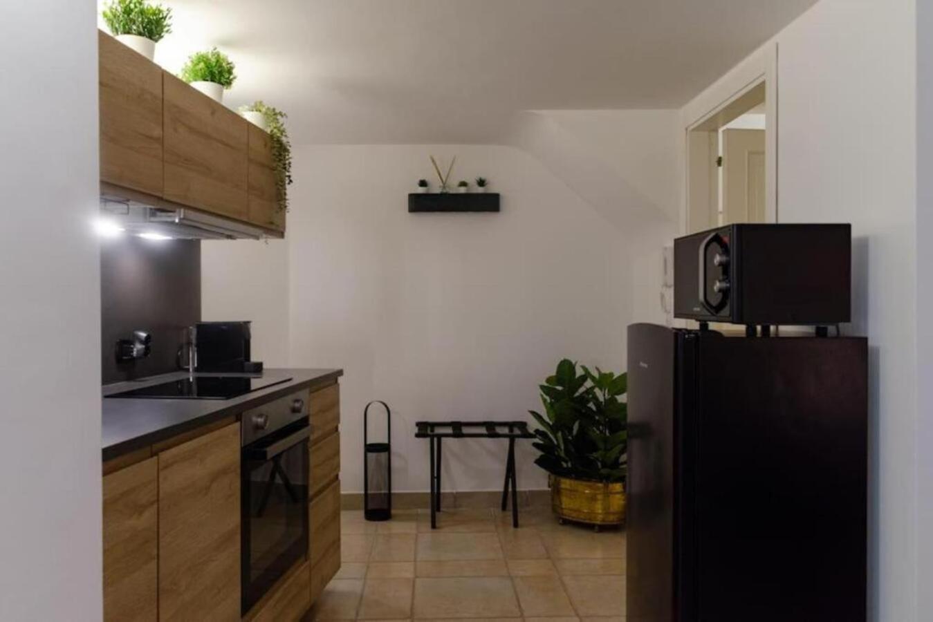 ג'ובינאצו Maison De L'Air - Apt With Jacuzzi מראה חיצוני תמונה